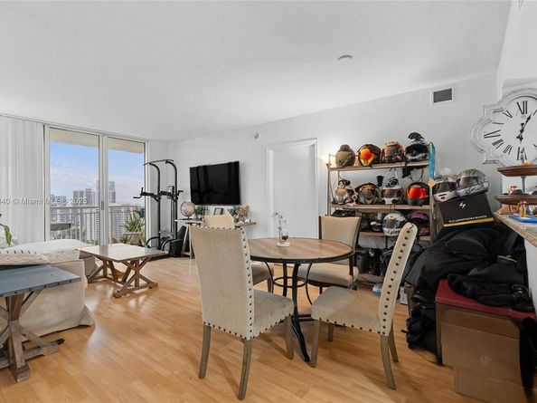19501 W Country Club Dr 2415, Aventura FL 33180