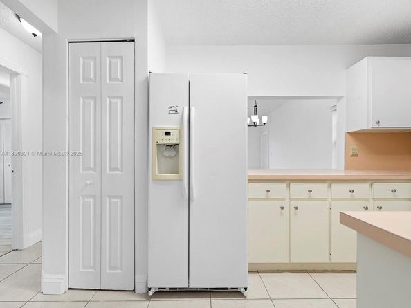 911 E 14th Pl, Hialeah FL 33010