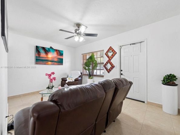 911 E 14th Pl, Hialeah FL 33010