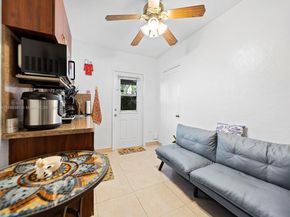 911 E 14th Pl, Hialeah FL 33010