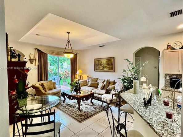 12899 SW 27th St, Miramar FL 33027