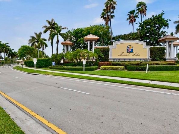 12899 SW 27th St, Miramar FL 33027
