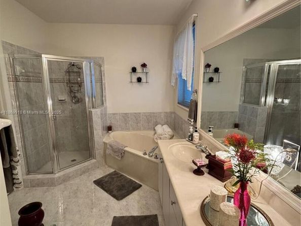12899 SW 27th St, Miramar FL 33027
