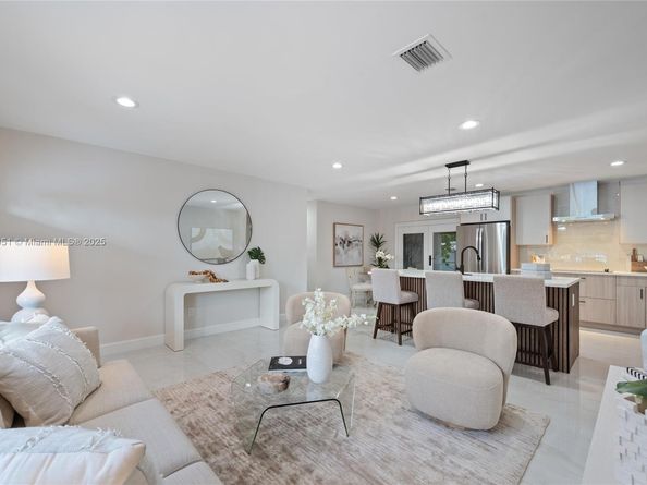 4932 NW 173rd Dr, Miami Gardens FL 33055