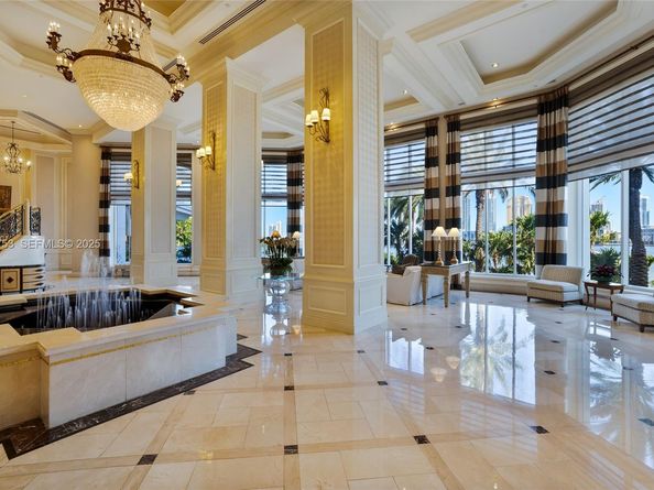 2600 Island Blvd 301, Aventura FL 33160