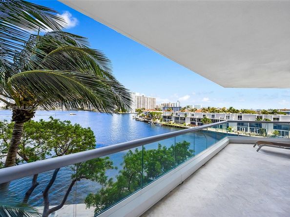 2600 Island Blvd 301, Aventura FL 33160