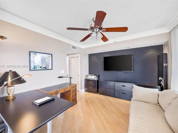 2600 Island Blvd 301, Aventura FL 33160