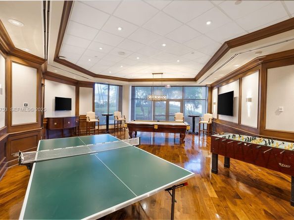 2600 Island Blvd 301, Aventura FL 33160