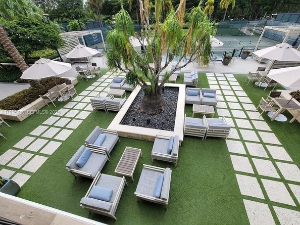 2600 Island Blvd 301, Aventura FL 33160