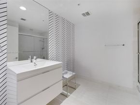 17301 Biscayne Blvd 605, North Miami Beach FL 33160