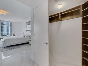 17301 Biscayne Blvd 605, North Miami Beach FL 33160