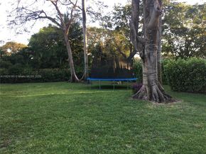 324 La Villa Dr, Miami Springs FL 33166