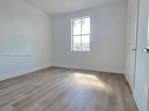 129 Riverwalk Cir 129, Sunrise FL 33326