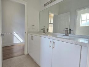 129 Riverwalk Cir 129, Sunrise FL 33326