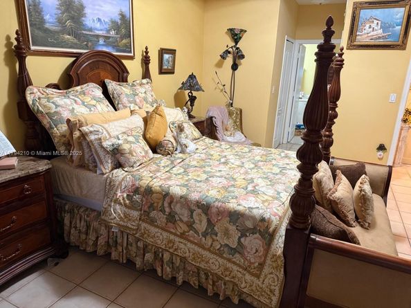 12951 NW 8th St, Miami FL 33182