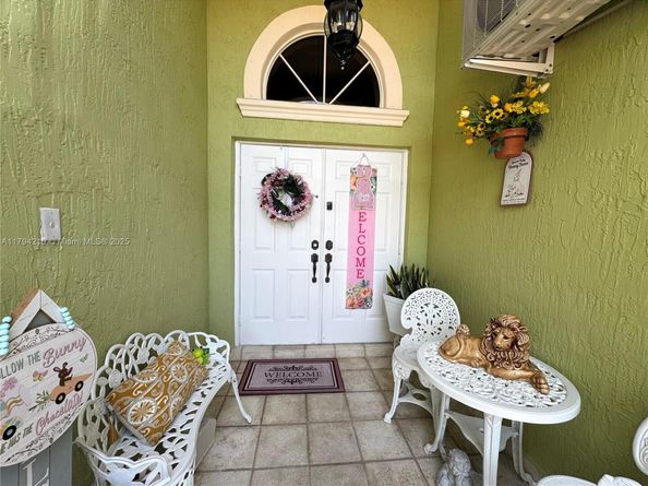 12951 NW 8th St, Miami FL 33182