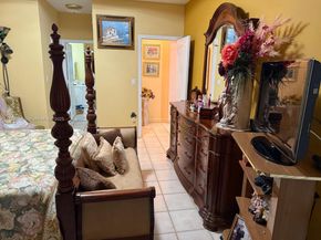12951 NW 8th St, Miami FL 33182