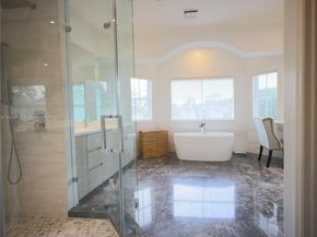 7064 NW 113th Pl, Doral FL 33178
