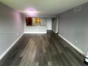 10288 NW 9th St Cir 306, Miami FL 33172