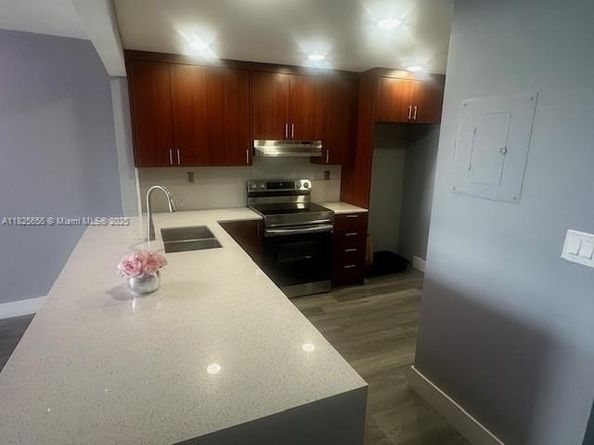 10288 NW 9th St Cir 306, Miami FL 33172