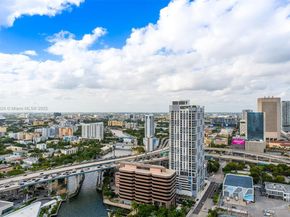 185 SW 7th St 3605, Miami FL 33130