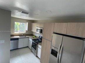 811 NW 3rd Ave, Fort Lauderdale FL 33311