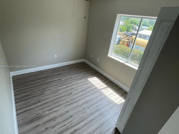 811 NW 3rd Ave, Fort Lauderdale FL 33311