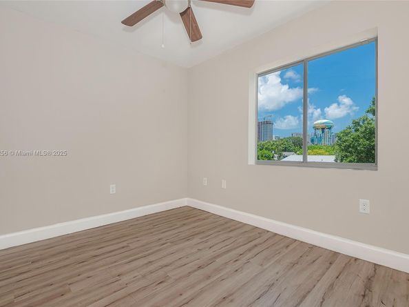 811 NW 3rd Ave, Fort Lauderdale FL 33311