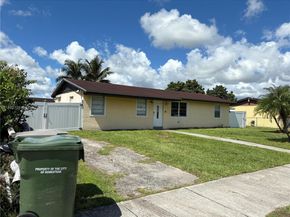 548 SW 16th Ter, Homestead FL 33030