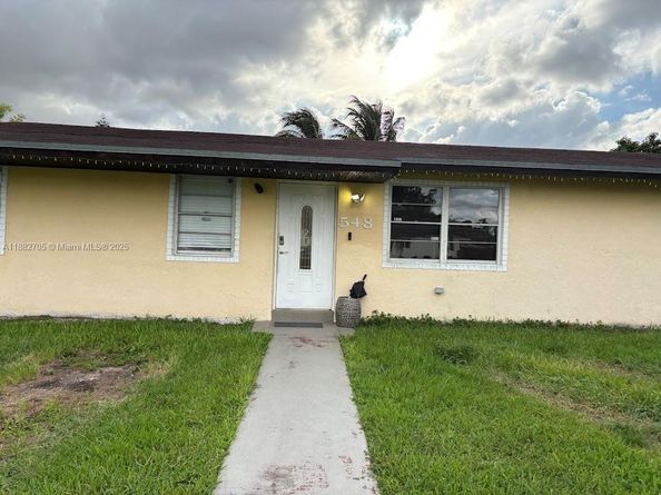 548 SW 16th Ter, Homestead FL 33030