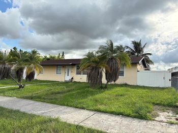 548 SW 16th Ter