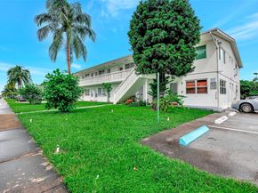 121 NE 204th St 9, Miami Gardens FL 33179