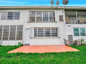 121 NE 204th St 9, Miami Gardens FL 33179
