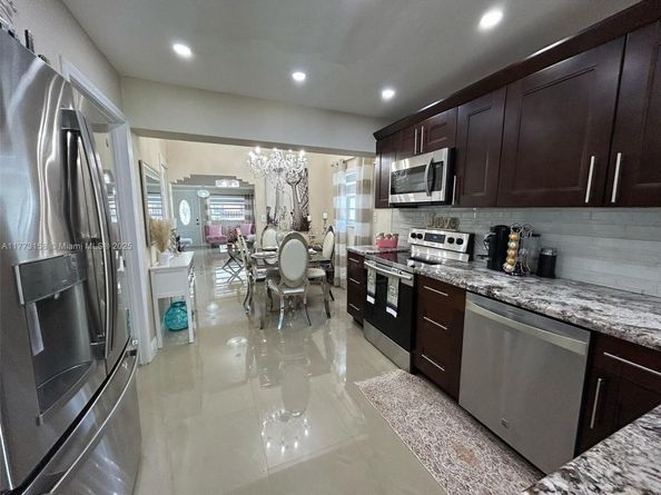 1941 NW 113th Ter, Miami FL 33167
