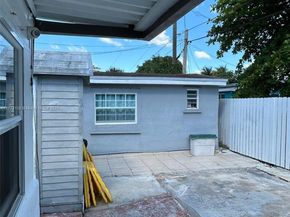1941 NW 113th Ter, Miami FL 33167