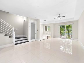 811 SE 12th Ct, Fort Lauderdale FL 33316