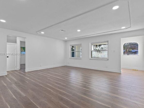 256 NW 78th Ter, Margate FL 33063