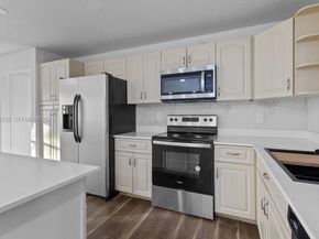 256 NW 78th Ter, Margate FL 33063