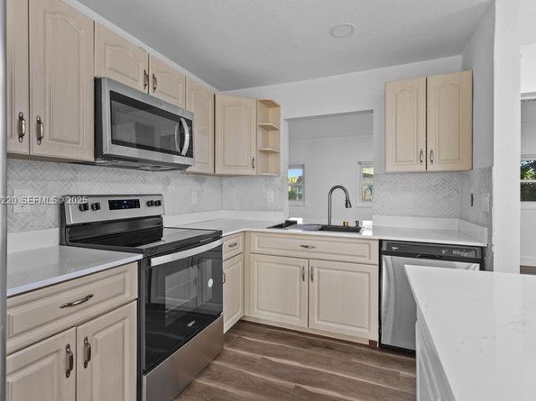 256 NW 78th Ter, Margate FL 33063