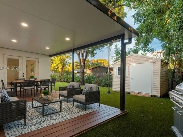 256 NW 78th Ter, Margate FL 33063