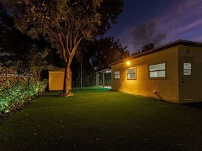 256 NW 78th Ter, Margate FL 33063