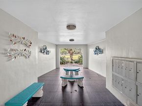 7817 Golf Cir Dr 305, Margate FL 33063