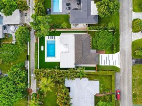 10658 NE 11th Ave, Miami Shores FL 33138