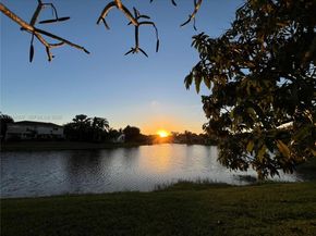 700 Verona Ct, Weston FL 33326