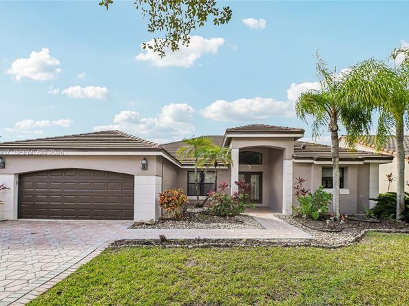 700 Verona Ct, Weston FL 33326