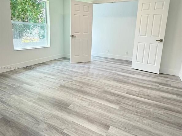 2850 NW 12th Ct, Fort Lauderdale FL 33311