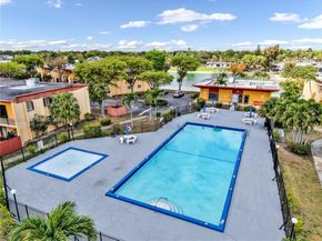 13731 SW 84th St A11, Miami FL 33183