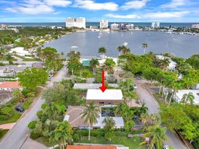 919 N Northlake Dr, Hollywood FL 33019