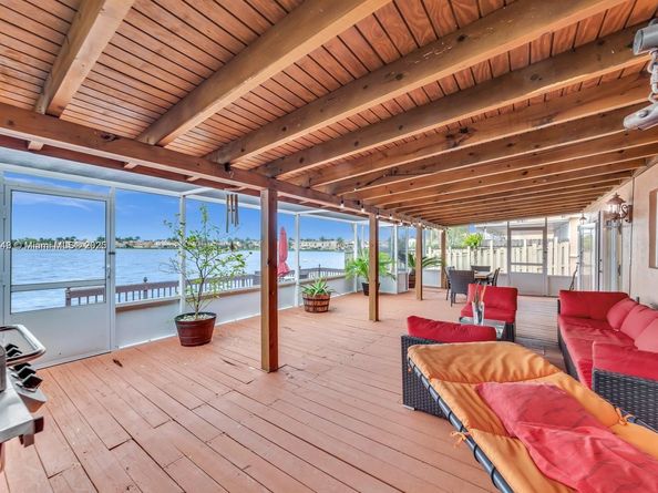 815 NW 126th Ct, Miami FL 33182