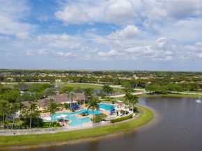 934 Gulfstream Ct, Weston FL 33327